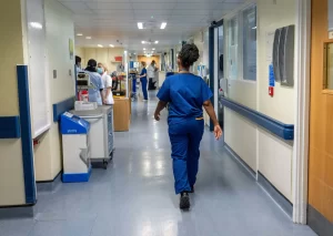 UK begins recruitment, targets 300,000 doctors, nurses